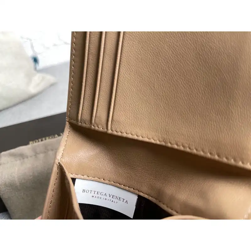 bo*te*ga Ve*ne*ta bag 2108sf0336