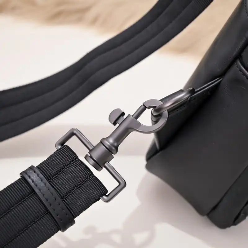 bo*te*ga Ve*ne*ta bag 2212yz0056