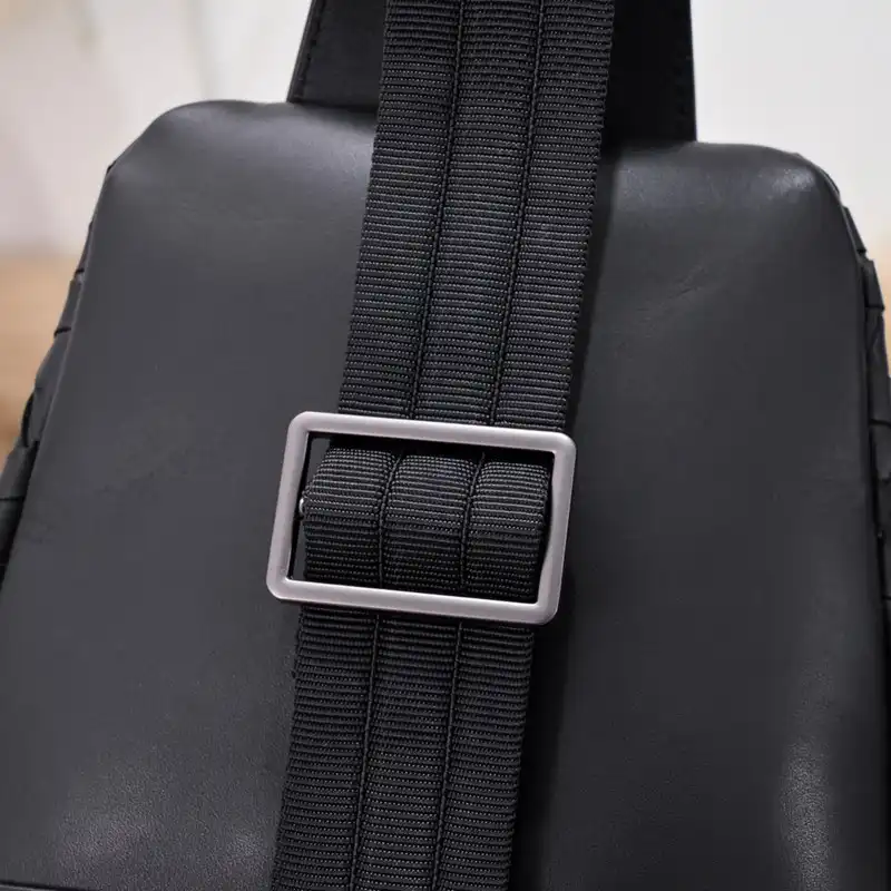 bo*te*ga Ve*ne*ta bag 2212yz0056