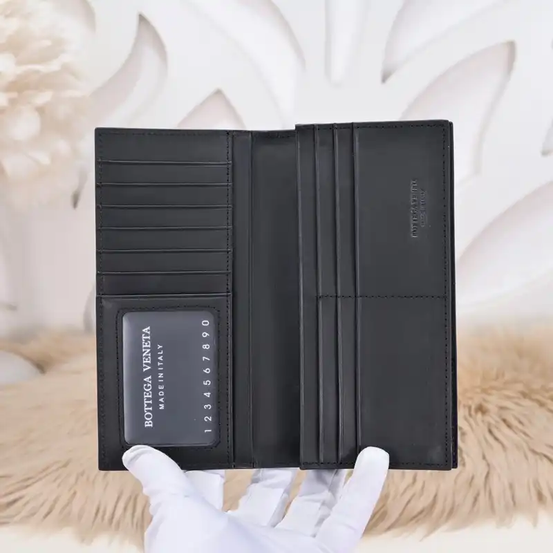 bo*te*ga Ve*ne*ta bag 2212yz0059