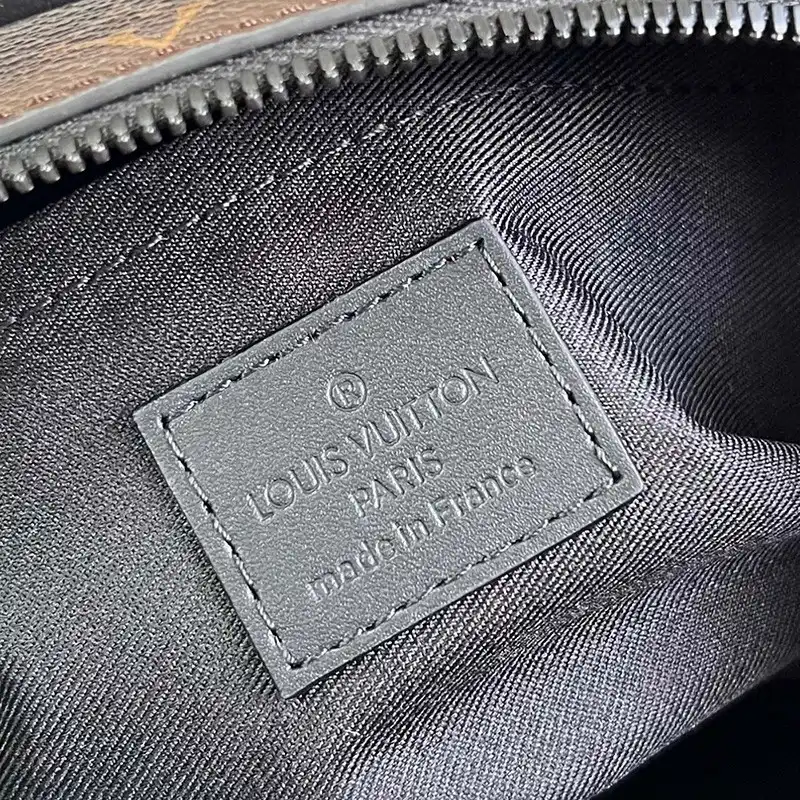 LV Bag 2306YA0023