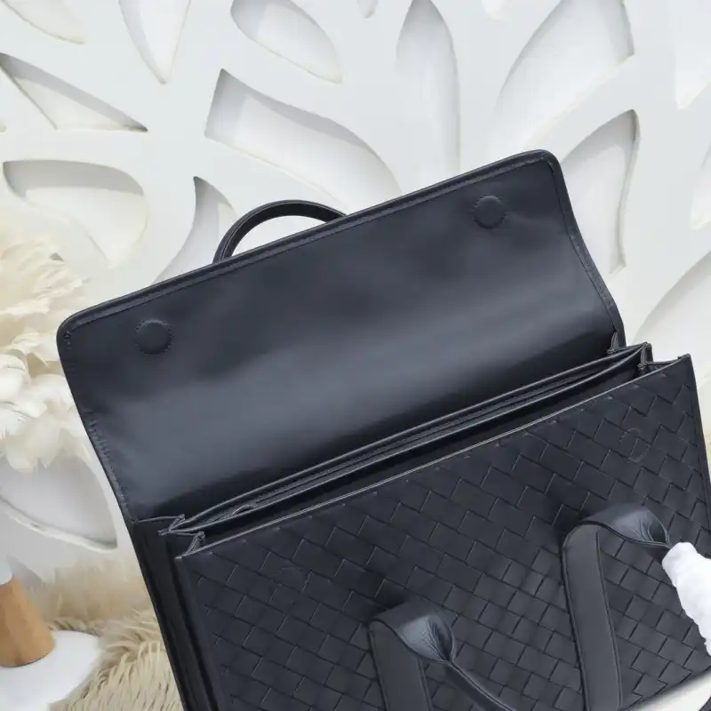 bo*te*ga Ve*ne*ta bags 2406ya0002