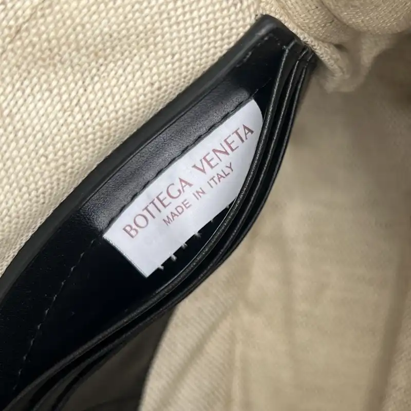 bo*te*ga Ve*ne*ta bags 2409sf0021