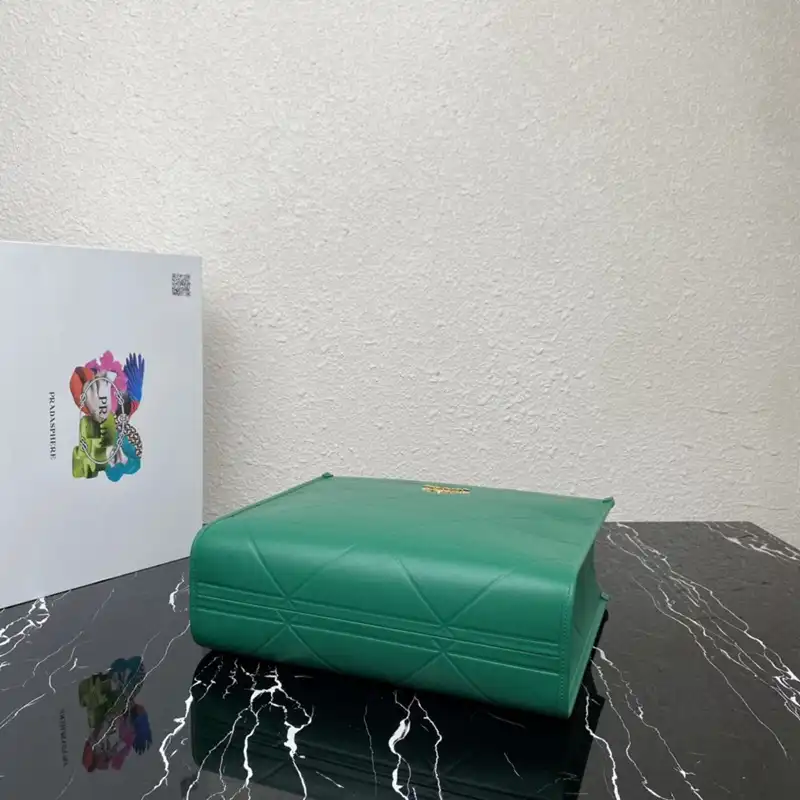 Pra*a bags 2410ya0097