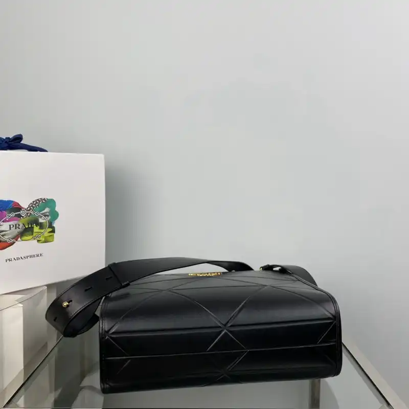 Pra*a bags 2410ya0104