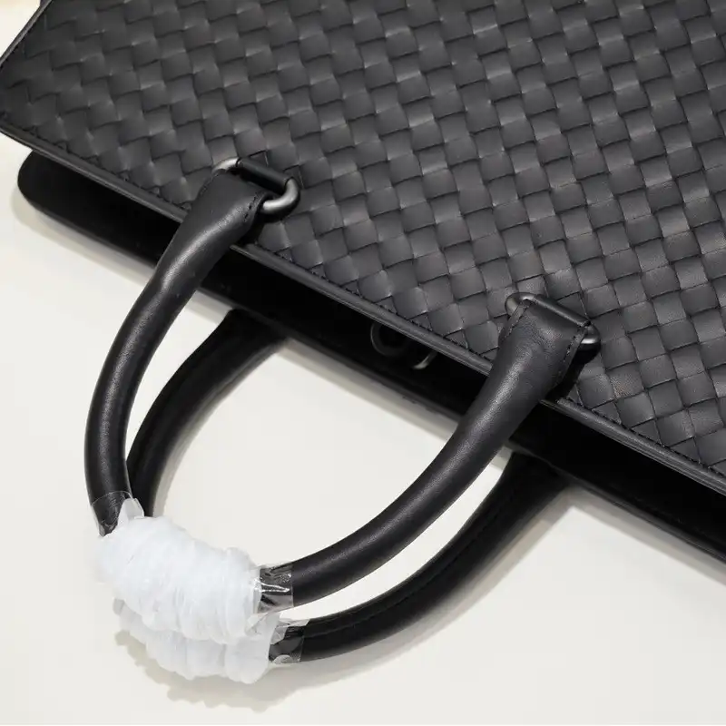 bo*te*ga Ve*ne*ta bags 2411ya0060